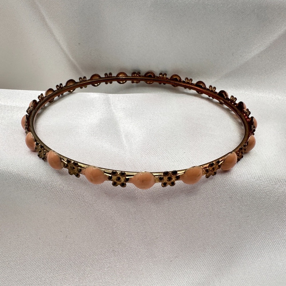 Vintage 80s Coral Cabochon Gold Tone Floral Bangle Bracelet Salmon Pink Jewelry